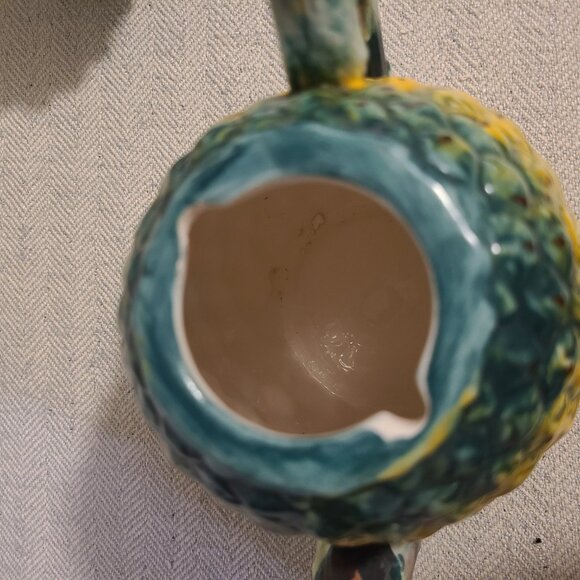 World Bazaars, Inc. Pineapple teapot with lid - Picture 5 of 9